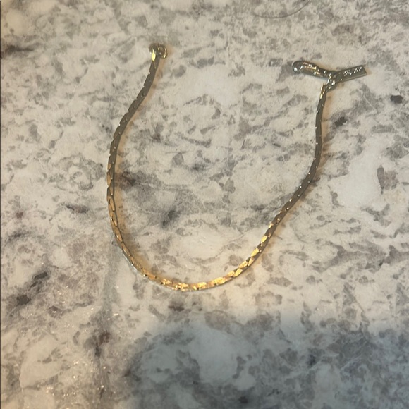 Neiman Marcus 18k Gold Plated Elegant Gold Bracelet - Picture 3 of 4